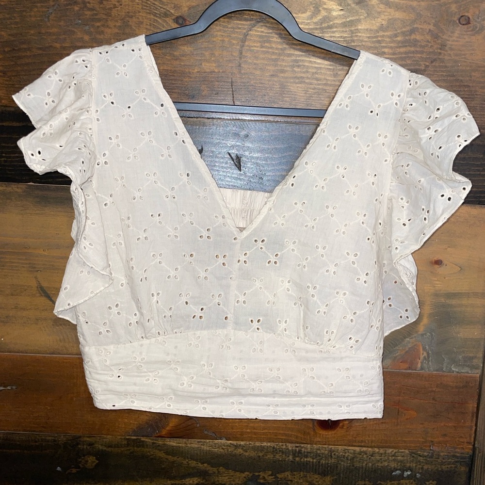 Free Kisses Cotton Eyelet Fluttersleeve Crop Top